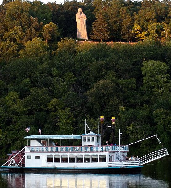 Midwest Itinerary: Expect the Unexpected Northwest Illinois Mystery Tour