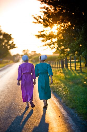 Real Amish Country Housewives