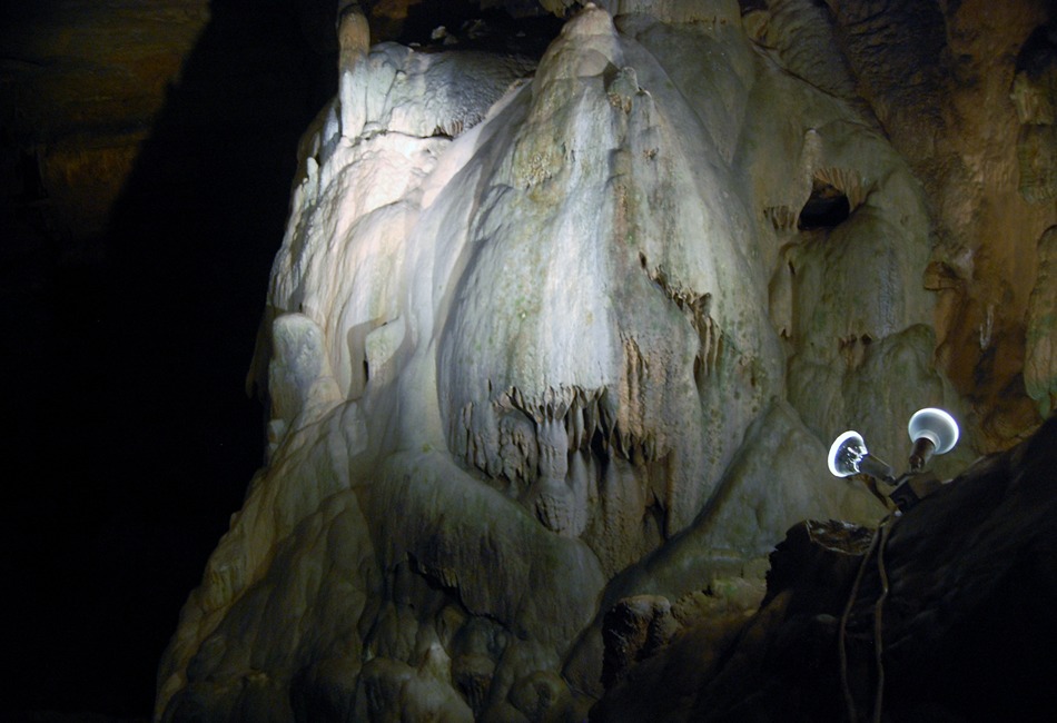 Seneca Caverns