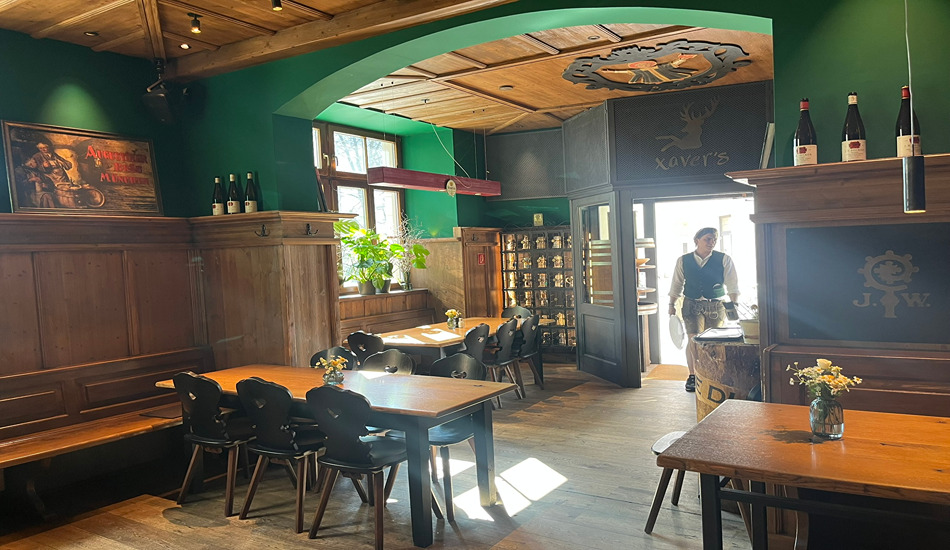 Xaver’s restaurant in Munich serves up traditional Bavarian dishes and plenty of Old World atmosphere.
