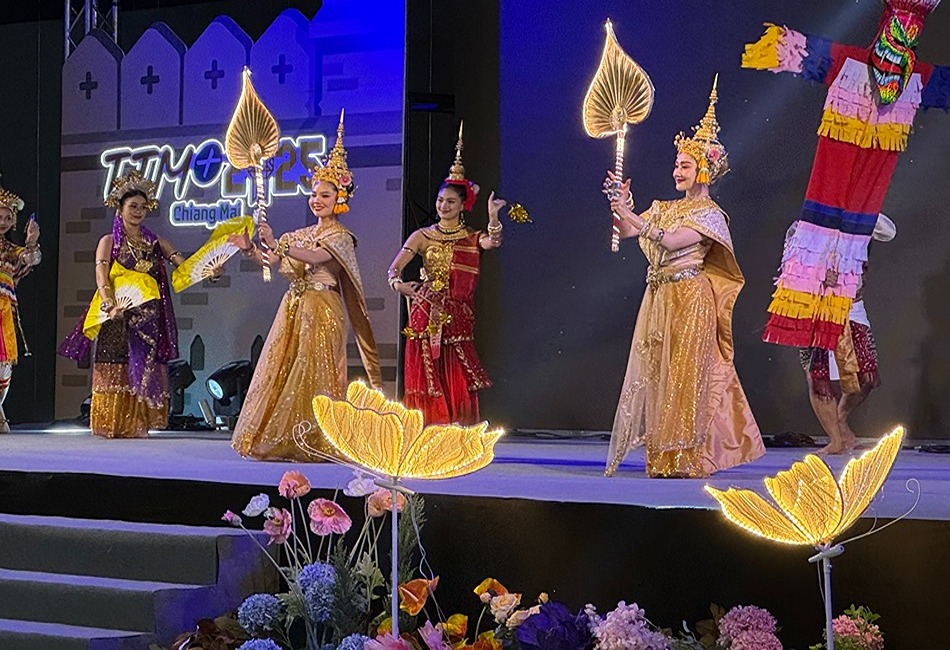 Thai Dancers