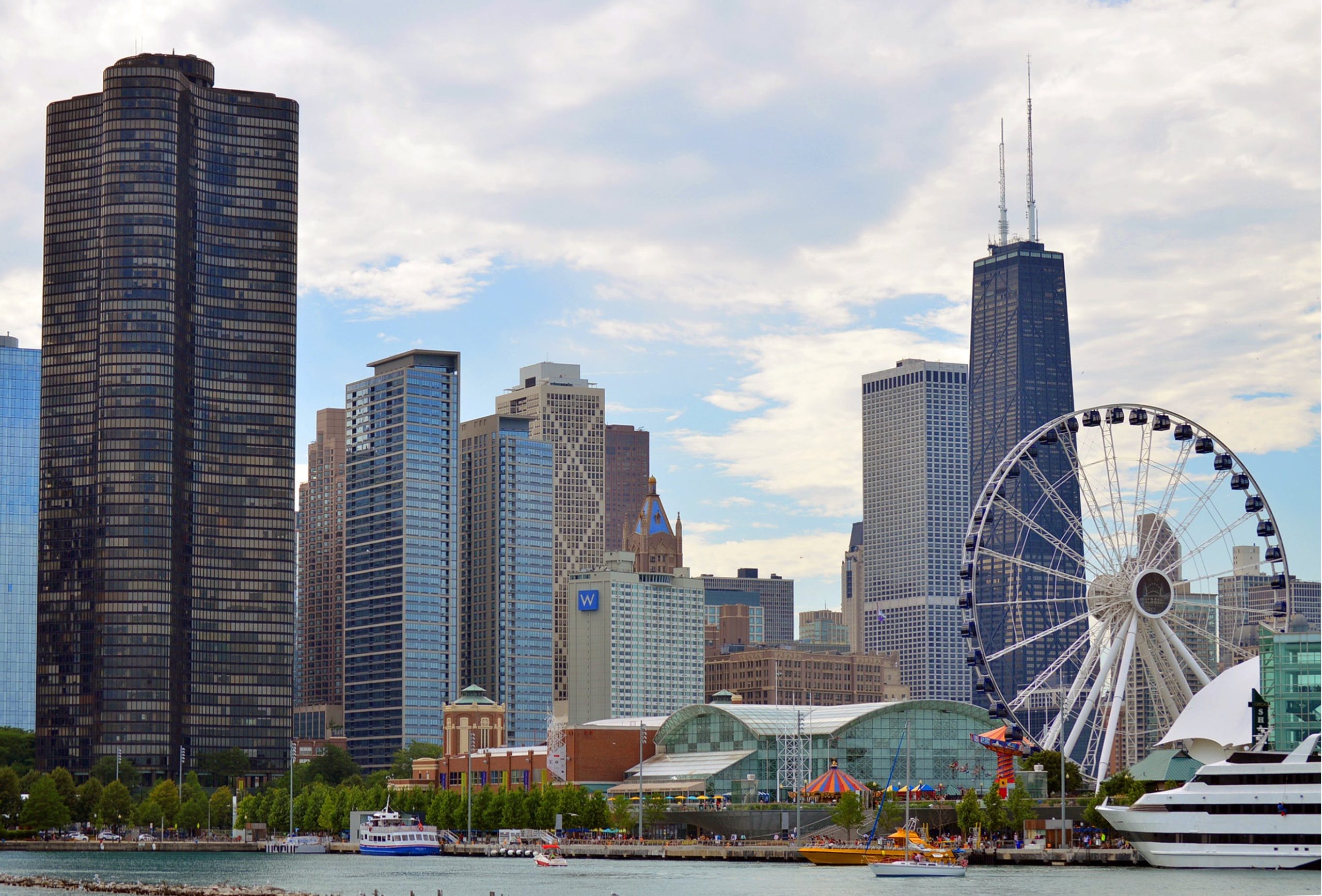 Photo courtesy of Pexels. Things to do at Navy Pier.