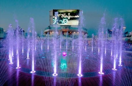 Fountain Pool Fountain Pool (Photo courtesy of Princess Cruises)