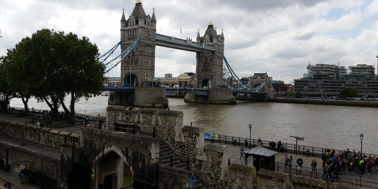 London Captivates Group Travelers