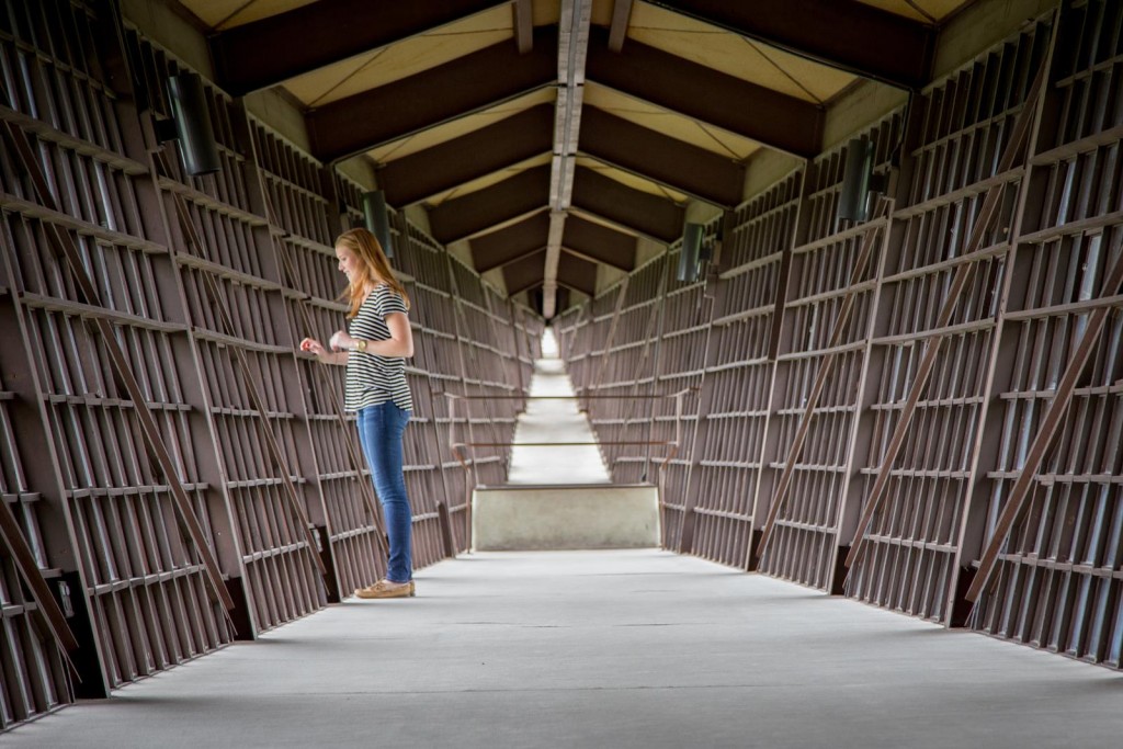 USE Girl at End of Infinity Room, House on Rock