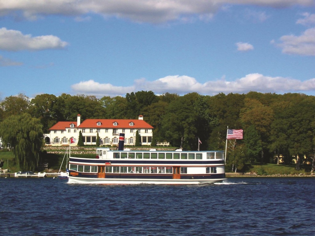 santa cruise lake geneva wi