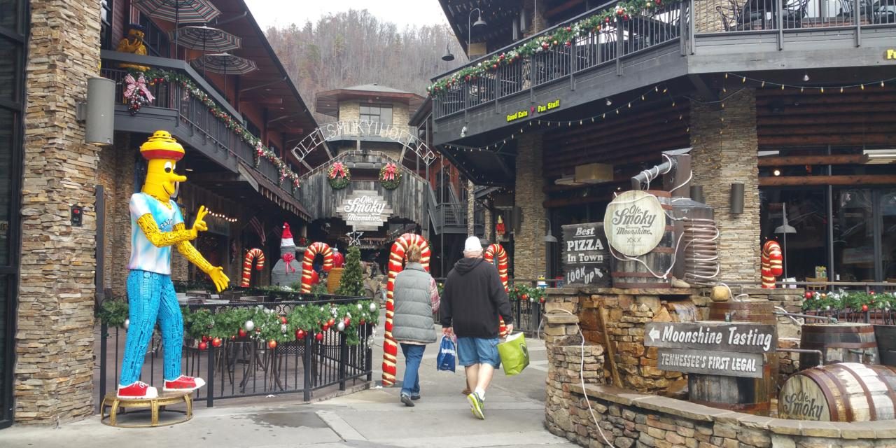 Smoky Mountain Towns Have Welcome Mat Out