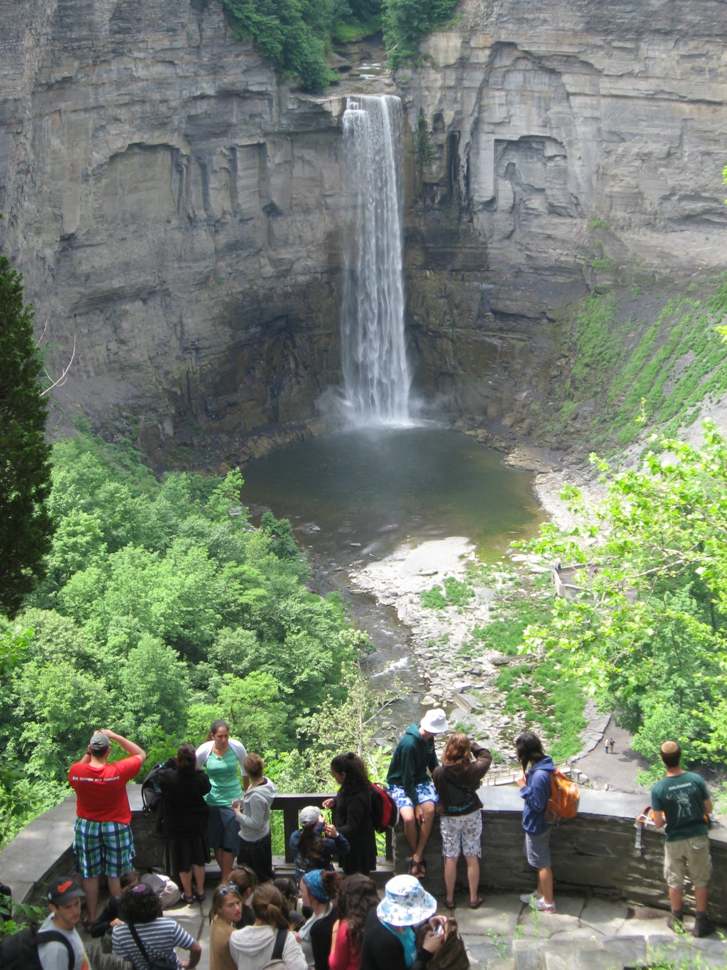 Taughannock Falls with people