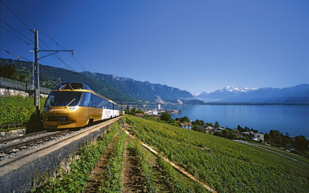 Swiss Travel System: Goldenpass Line Grand Train Tour of Switzerland