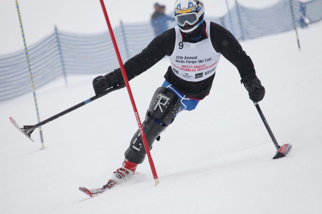 1 leg skier