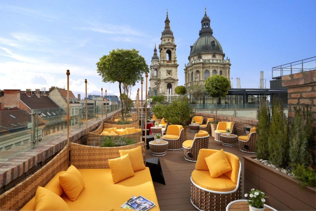 Aria Hotel High Note Skybar and St. Stephen's Basilica