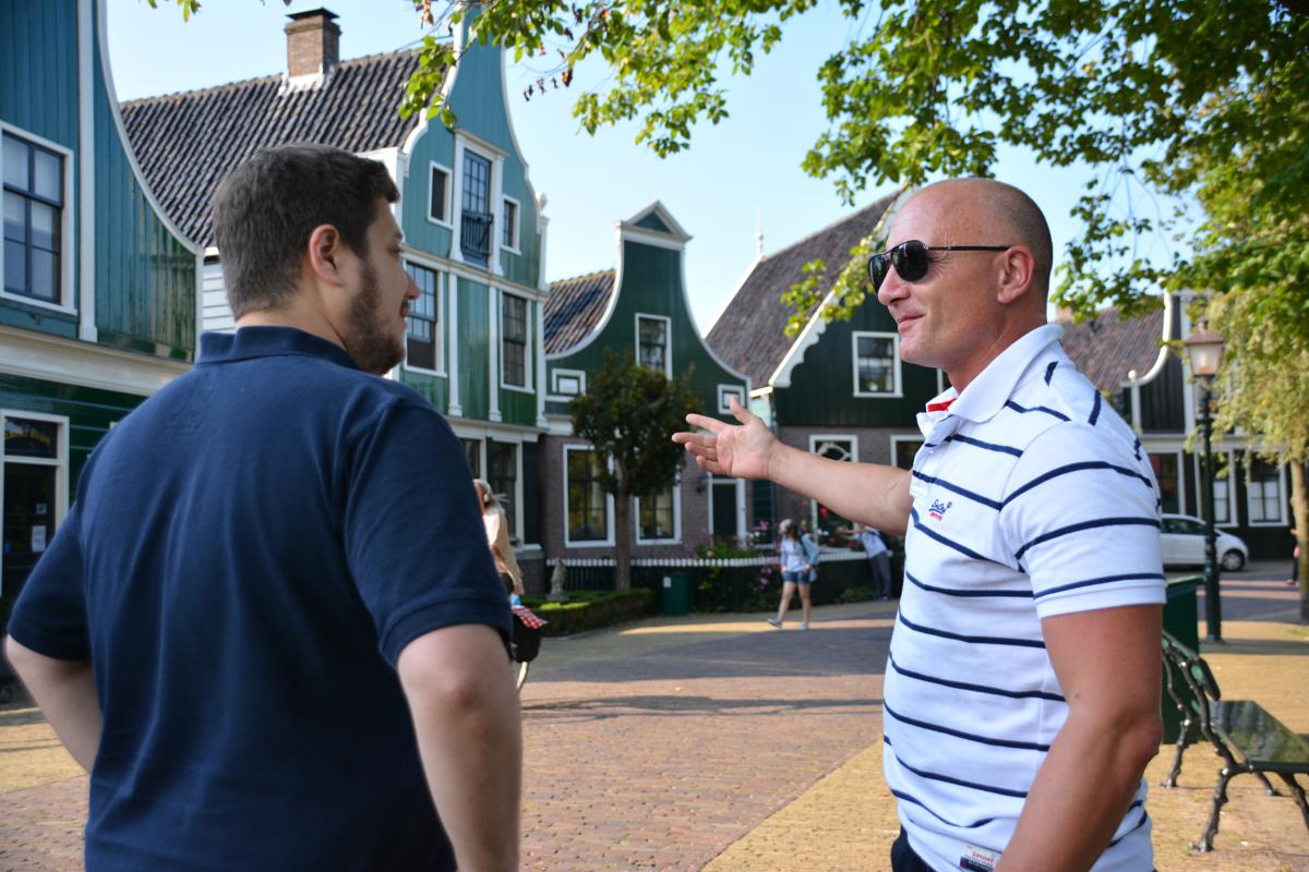 Paul Melhus: Tours By Locals
