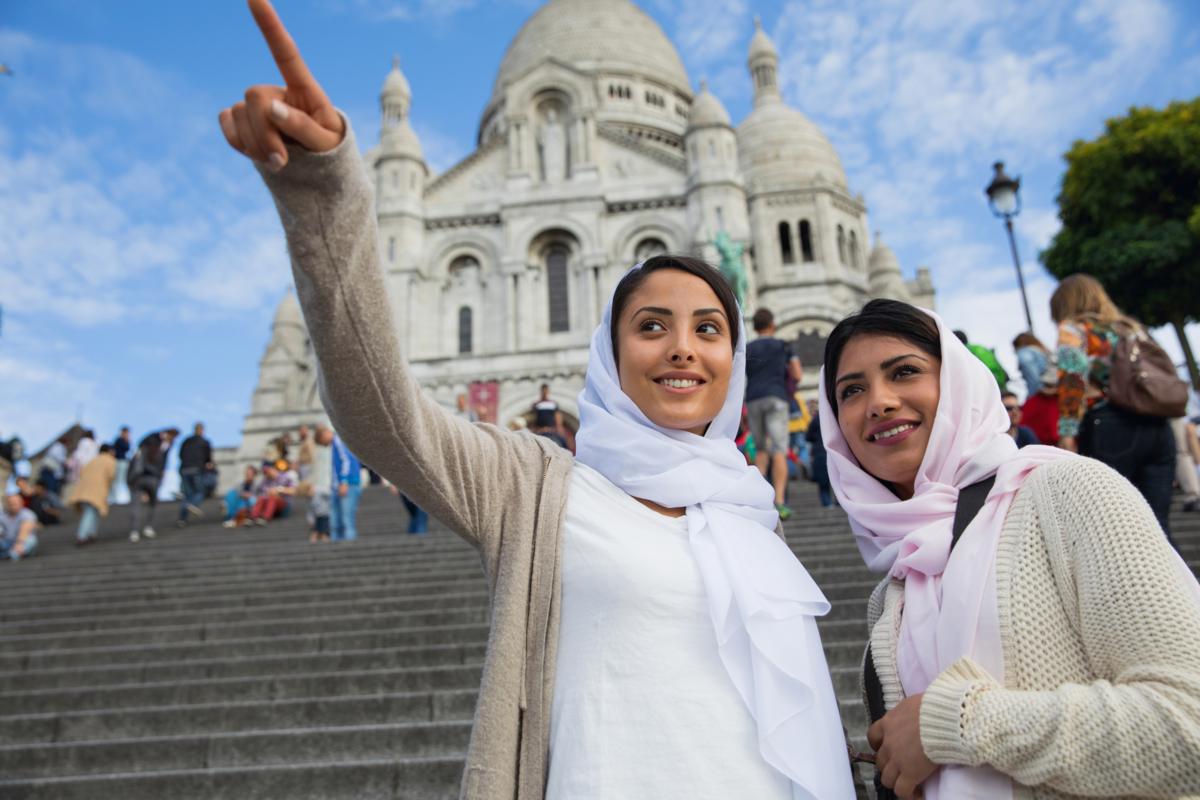 8 Safety Tips for Youth Groups Abroad