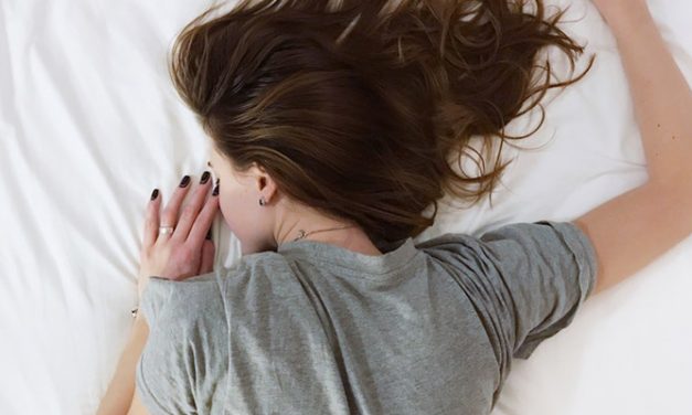 5 Ways to Make the Hotel Bed More Comfortable During Your Travels