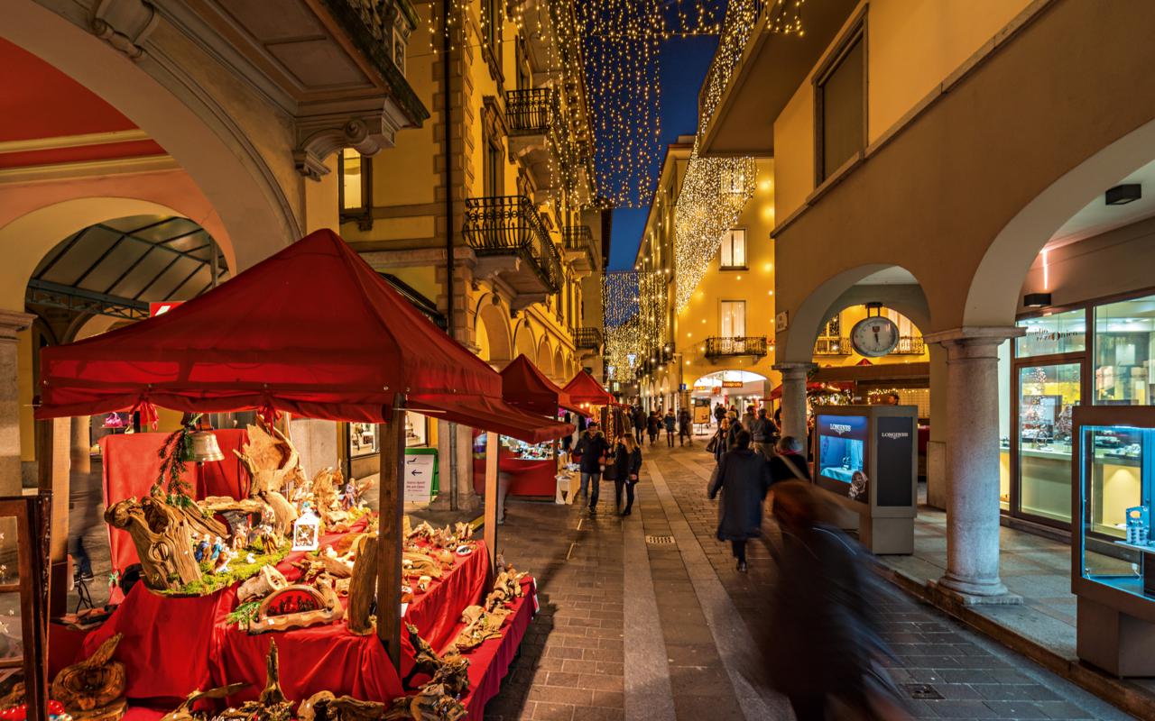 Switzerland Cities: Lugano, Weihnachtsmarkt