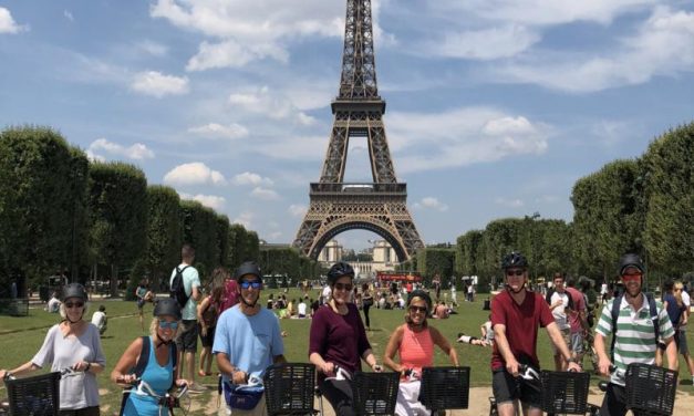Discover Paris and London: A 7-Day Custom Group Vacation Itinerary