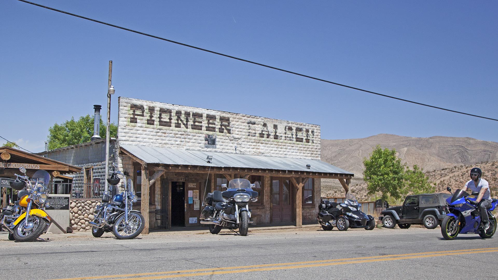 Pioneer Saloon 