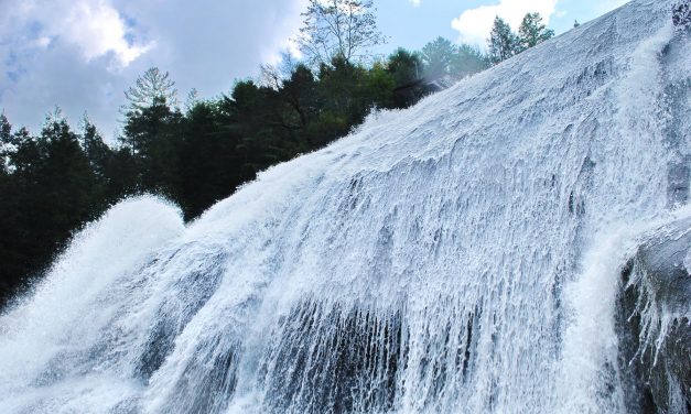 Exploring Waterfalls in North Carolina