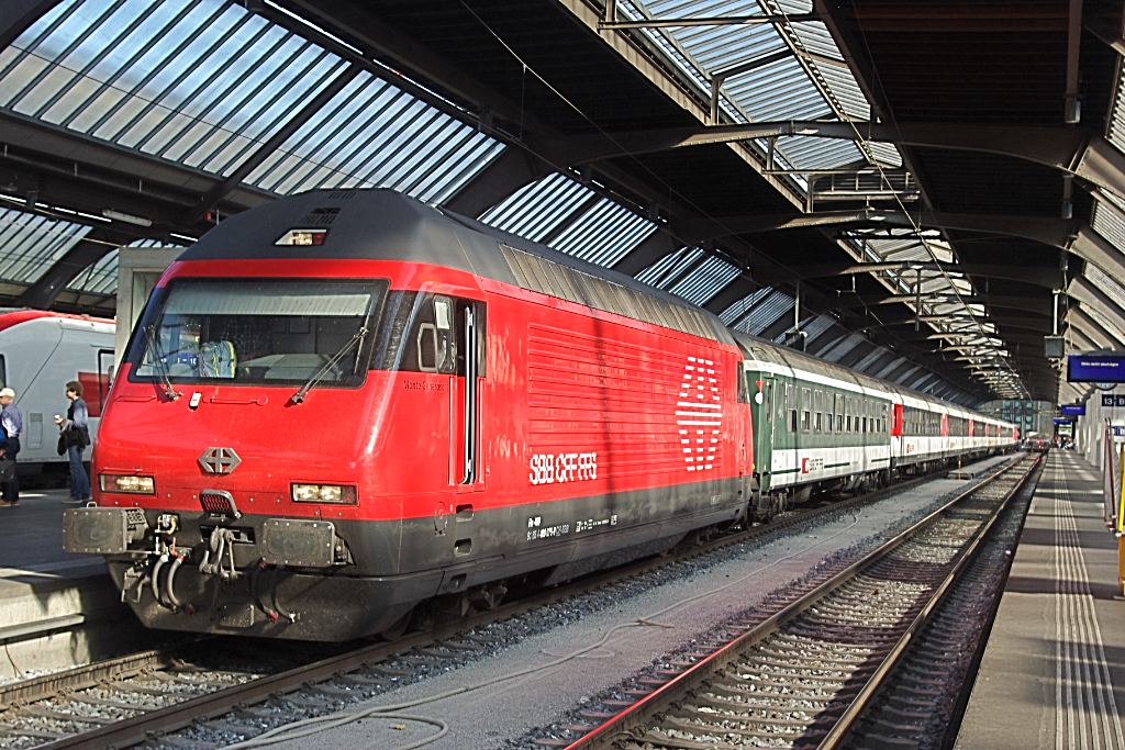 Такси локомотив. SBB Швейцария. SBB Swiss Railways. SBB Train. City service поезд.