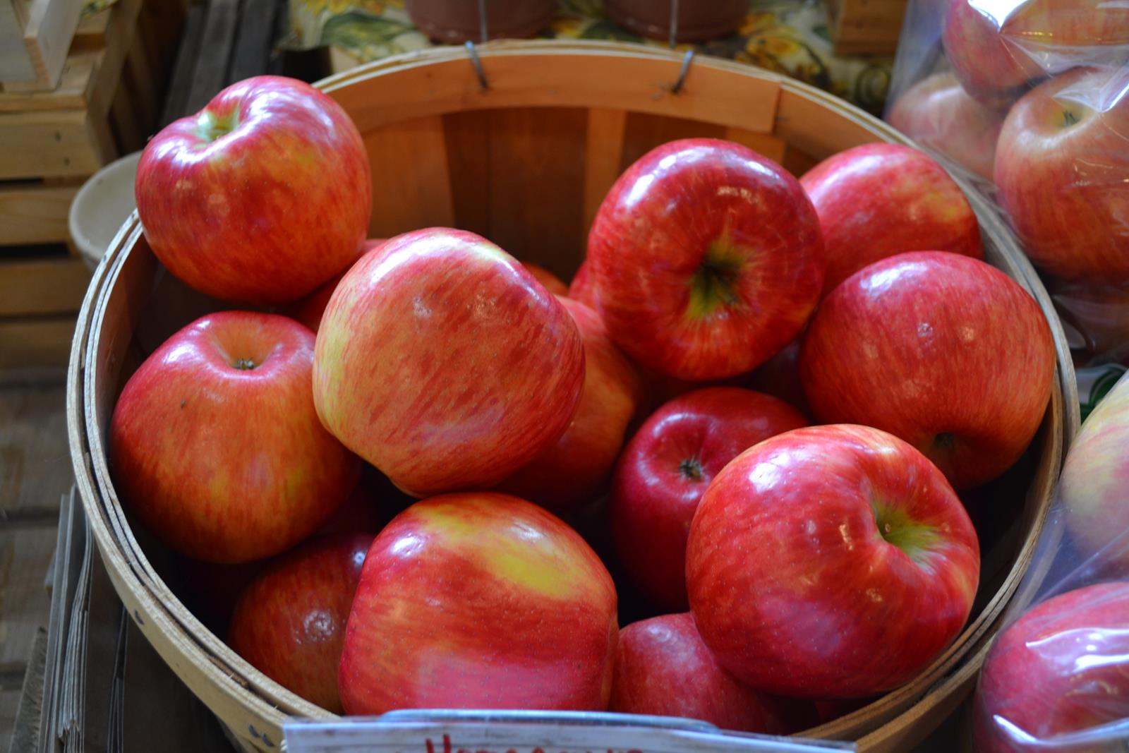 Apples on sale at Lautenbach’s Orchard County Market & Winery
