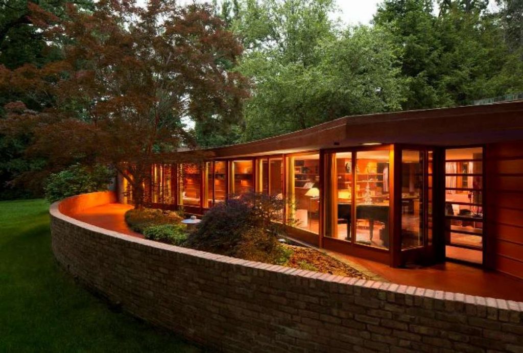 The Frank Lloyd Wright Laurent House in Rockford