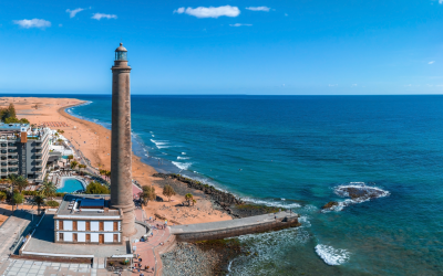 Explore La Playa de Maspalomas in Gran Canaria