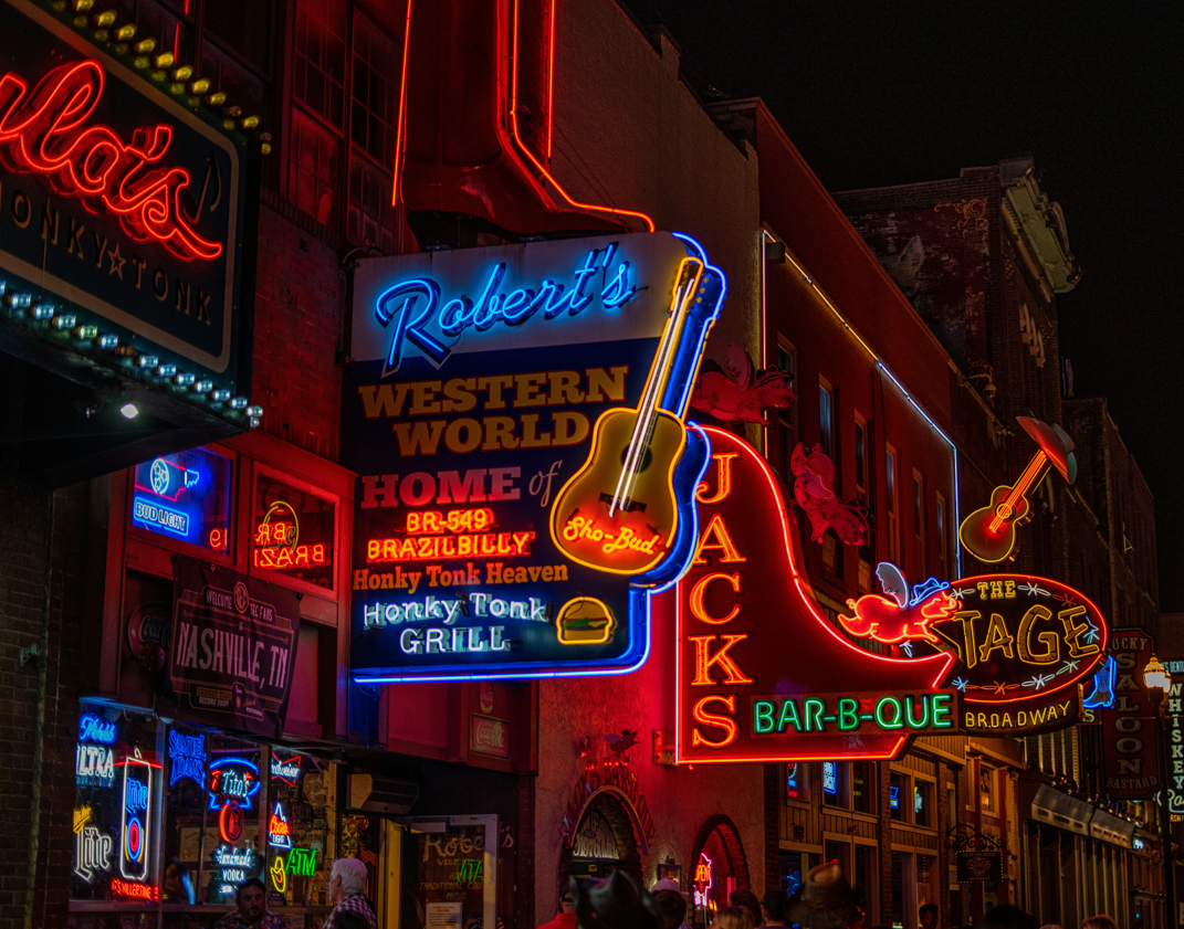 Nashville vacations for music lovers Photo by mana280 on Unsplash