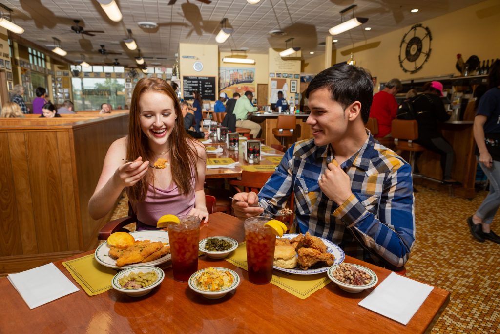 Enjoy some delicious dishes at the Midtowner Restaurant in Hattiesburg.

