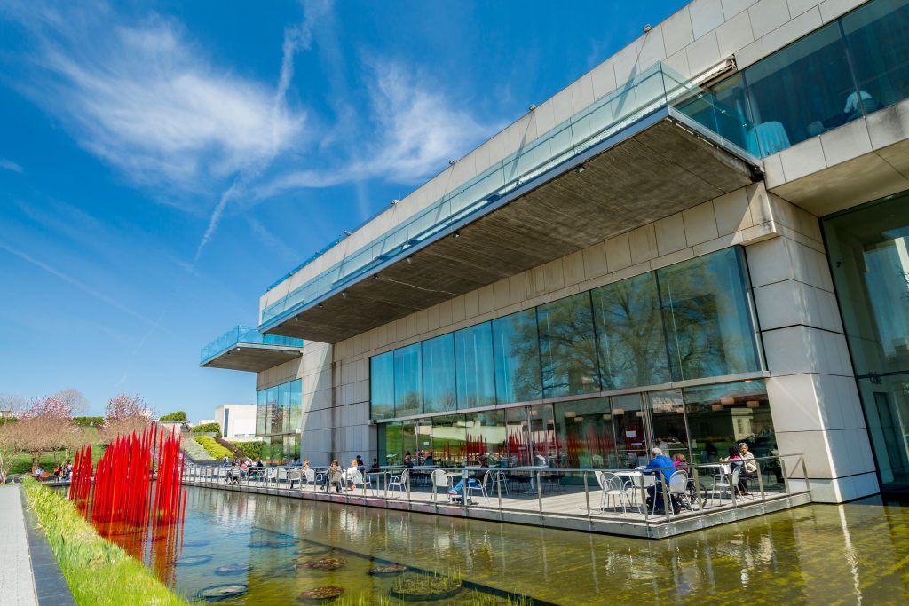 One of the largest comprehensive art museums in the United States, the Virginia Museum of Fine Arts holds a collection that spans 6,000 years.