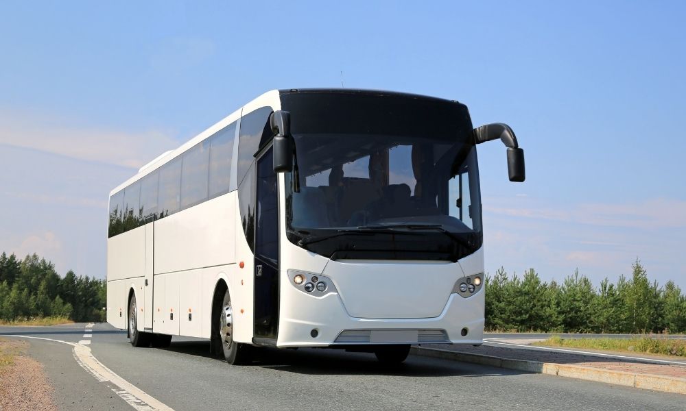 Reasons to Hire a Charter Bus for Your Next Vacation