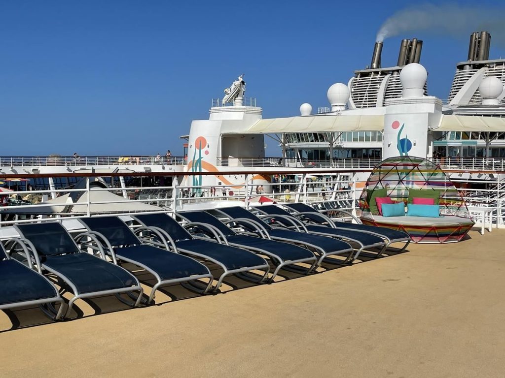 Outdoor area on the Allure of the Seas