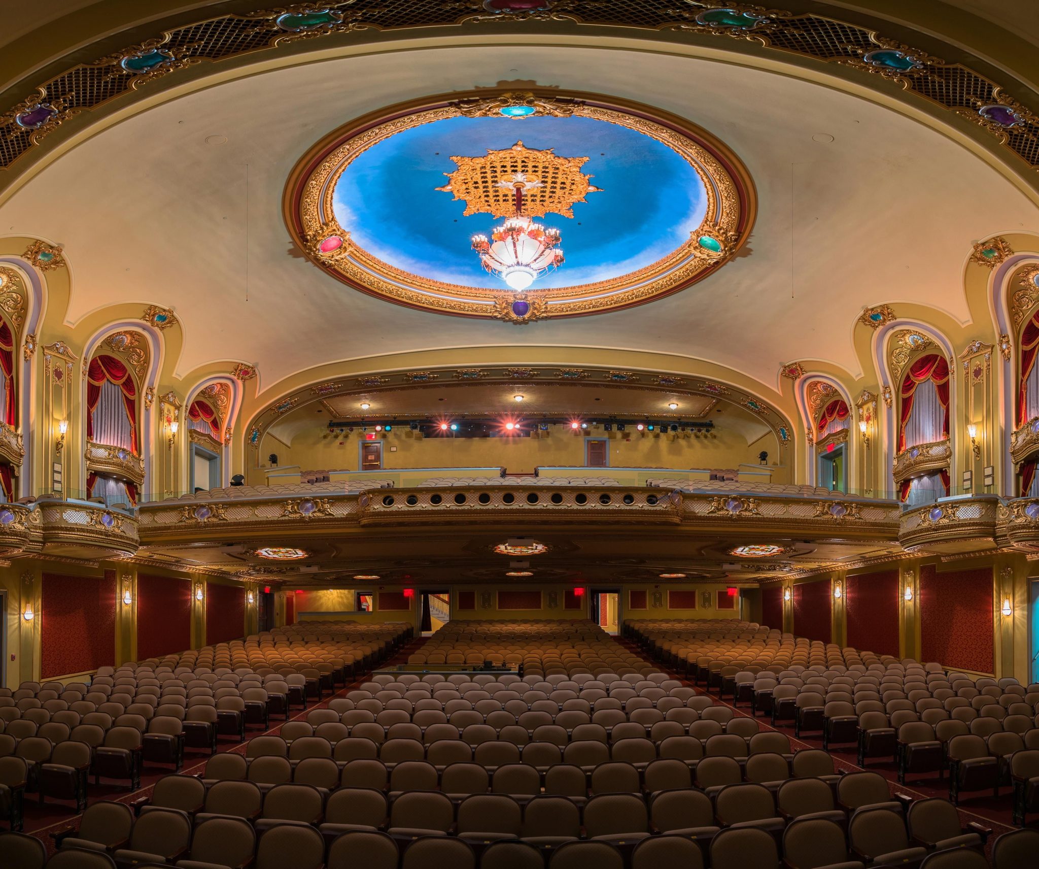 Historic Missouri Theaters Entice Audiences to the Show-Me State
