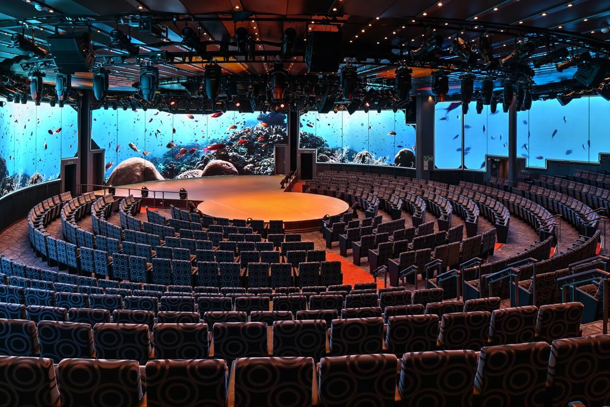 World Stage is the largest theater on the Rotterdam.