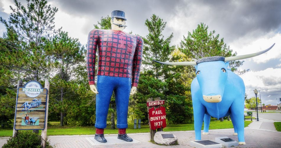 Statues of Paul Bunyan and Babe the Blue Ox in Bemidji