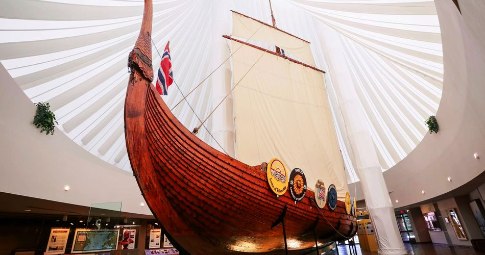 Hjemkomst viking ship