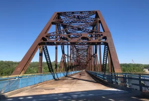Old Chain of Rocks Bridge on Route 66