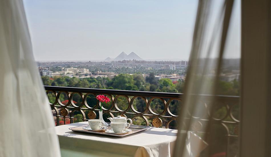 Some rooms at the Four Seasons have a balcony affording views of the Pyramids of Giza.