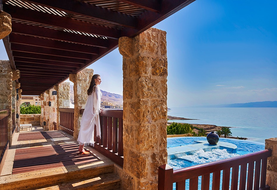 Lush Waterfront Oasis Pampers Goway Travelers in Jordan