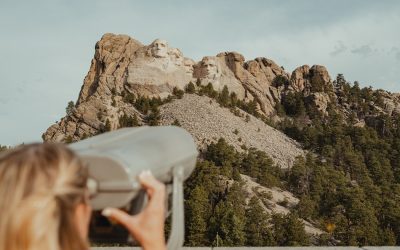 South Dakota: Iconic Landmarks, Scenic Parks and Historic Adventures