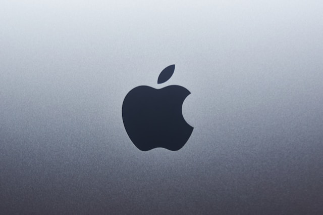 Is Apple Invites a Game Changer for Group Travel?