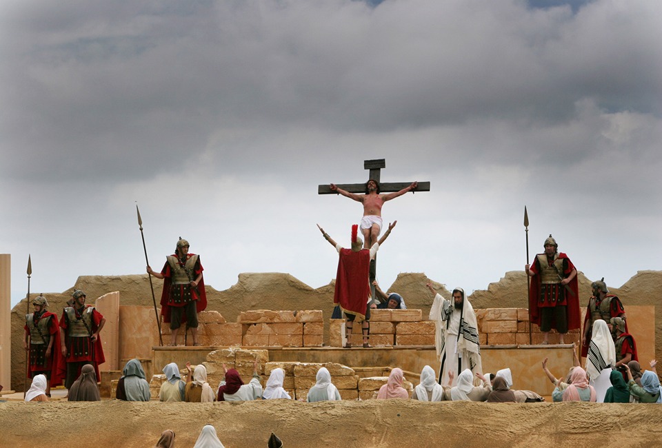 Sacred Moments on Global Stages