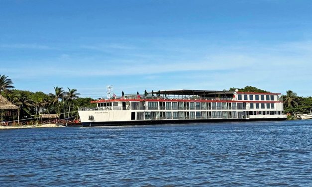 The New AmaMelodia Sets Sail in Colombia