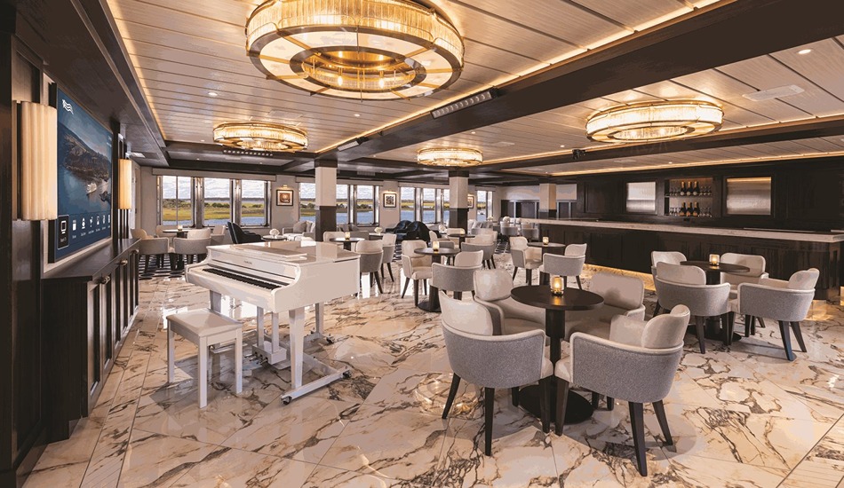 Chesapeake Lounge