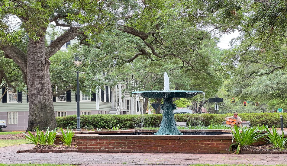 Columbia Square, a peaceful retreat in Savannah’s historic district. (Randy Mink Photo)
