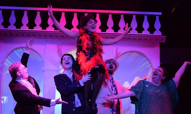 Pines Dinner Theatre