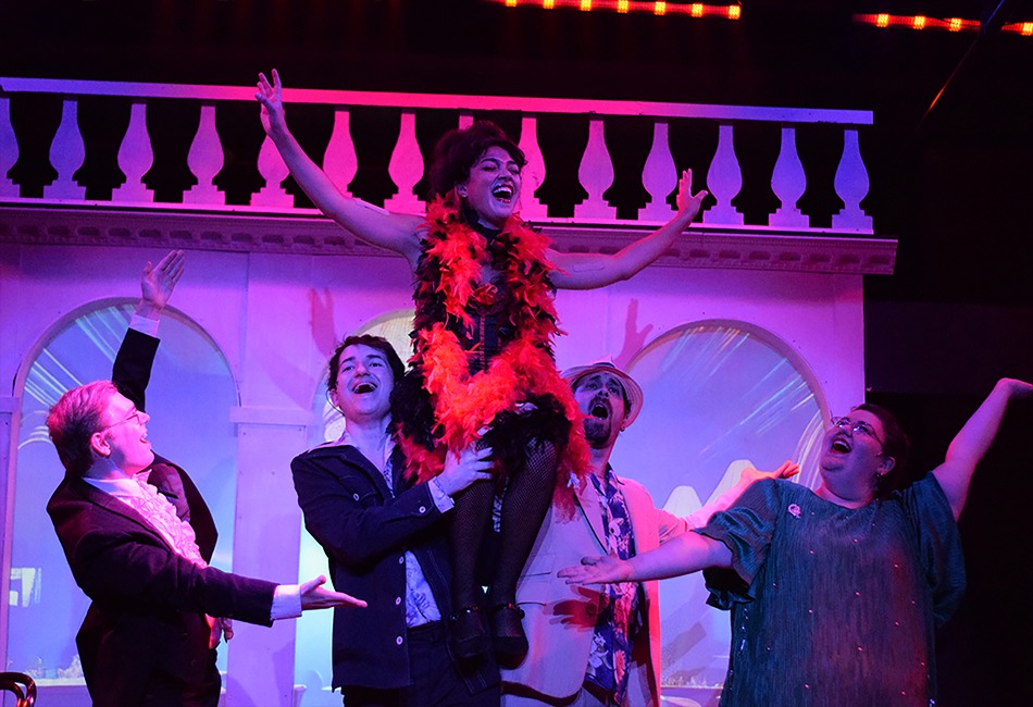 Pines Dinner Theatre