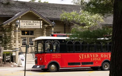 Escape to Starved Rock Country