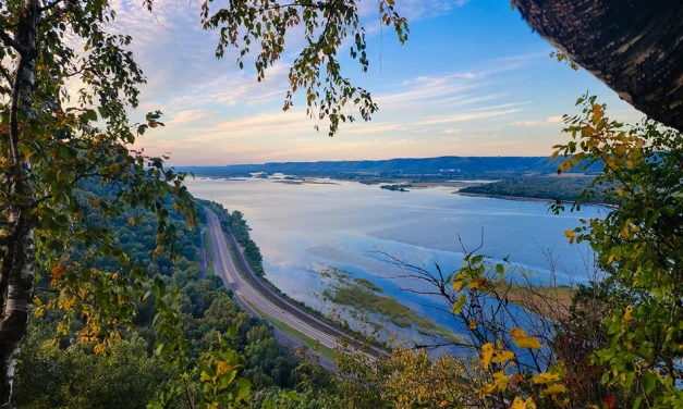 The Great River Road Experience in Minnesota